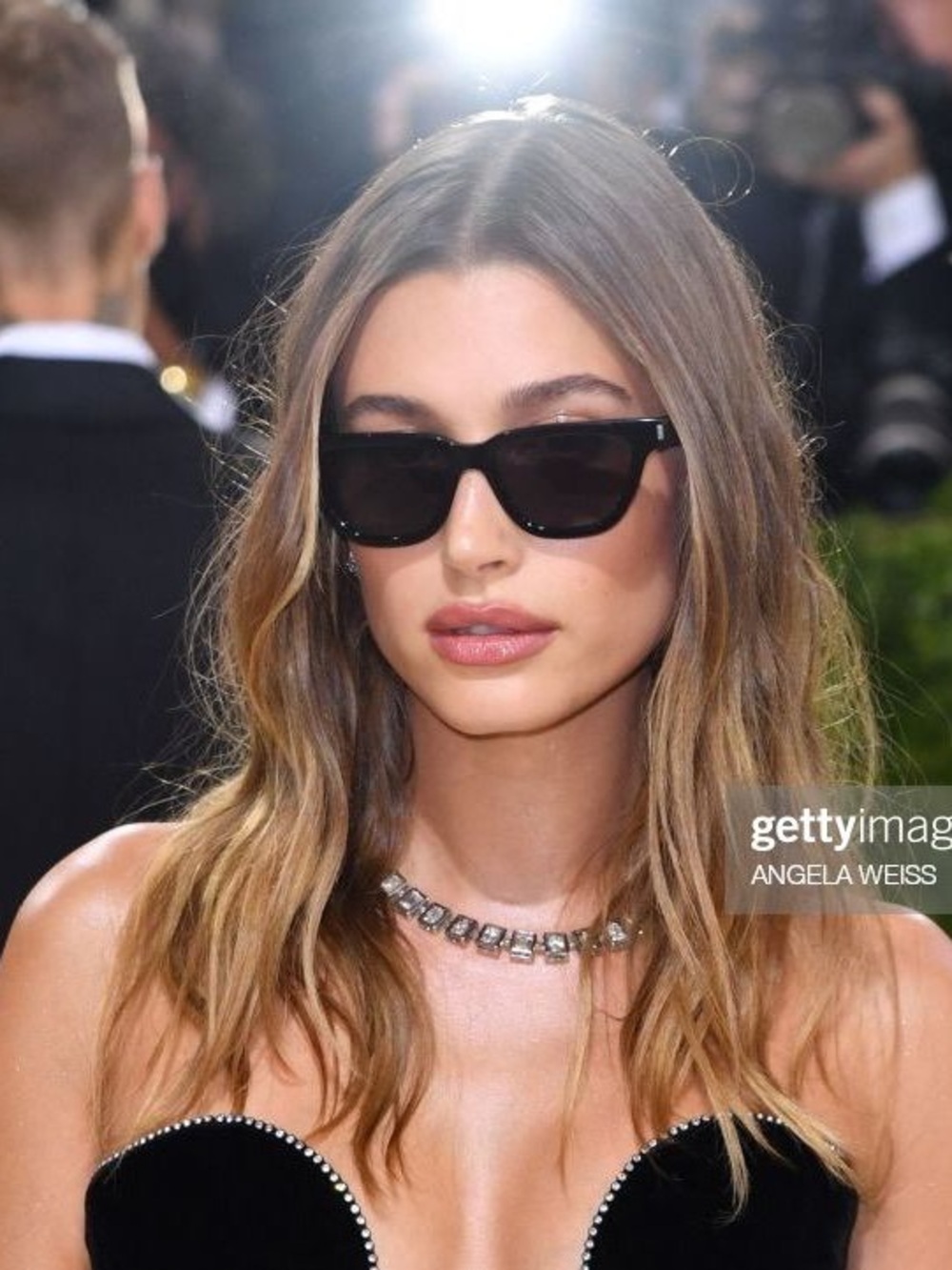 Saint Laurent Black Sunglasses
AUTHENTIC SL 462